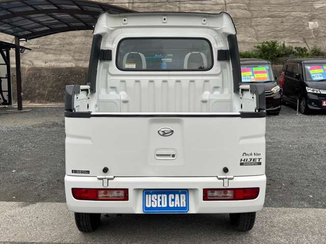 Daihatsu Hijet Deck Van 10