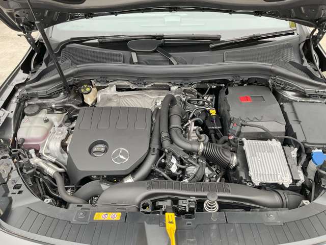 Mercedes-Benz GLA-Class 7