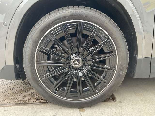 Mercedes-Benz GLA-Class 9
