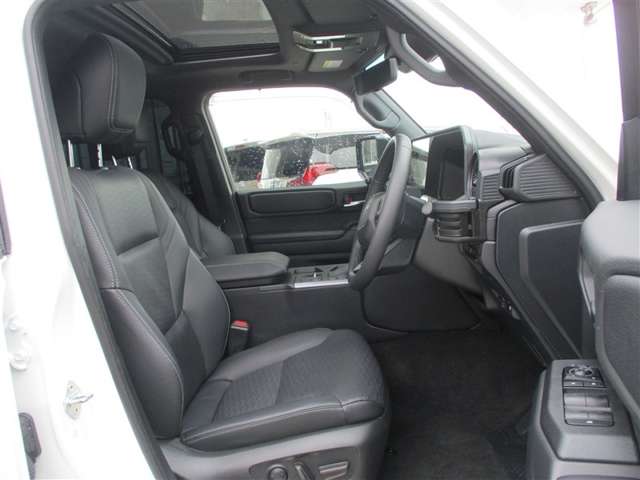 Toyota Land Cruiser 250 4