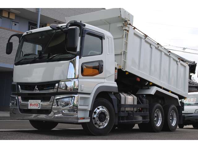 Mitsubishi Fuso Super Great 12