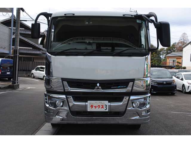Mitsubishi Fuso Super Great 5