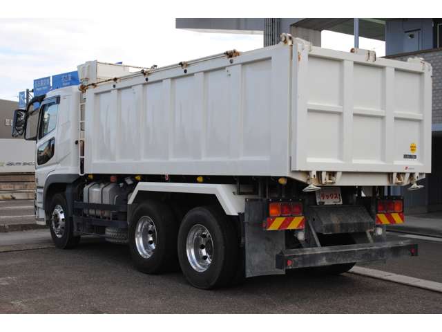 Mitsubishi Fuso Super Great 10
