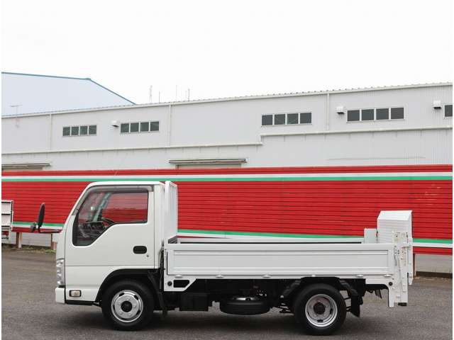 Isuzu Elf 12