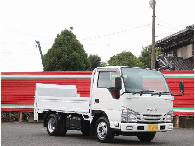 Isuzu Elf 7