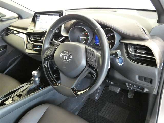 Toyota C-HR 2