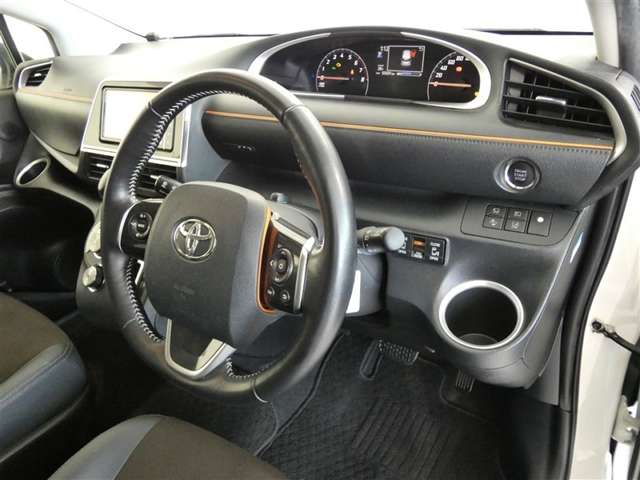 Toyota Sienta 2