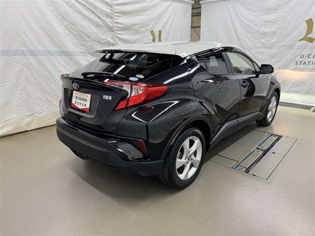 Toyota C-HR 7