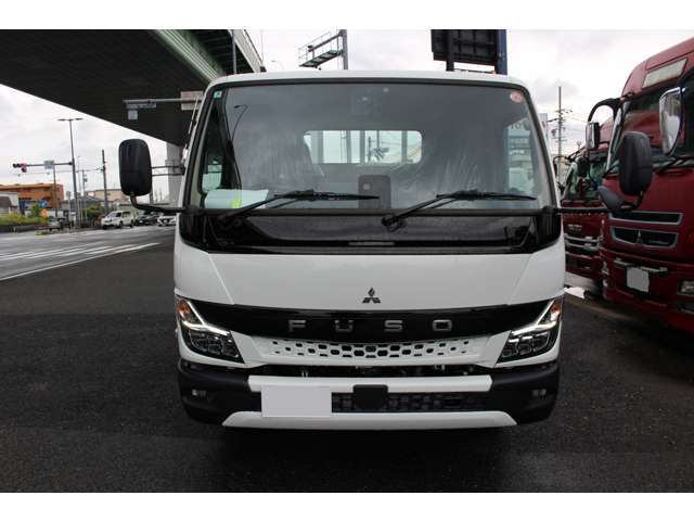 Mitsubishi Fuso Canter 2