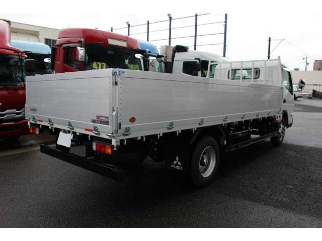 Mitsubishi Fuso Canter 6