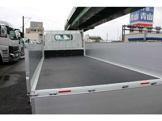 Mitsubishi Fuso Canter 10