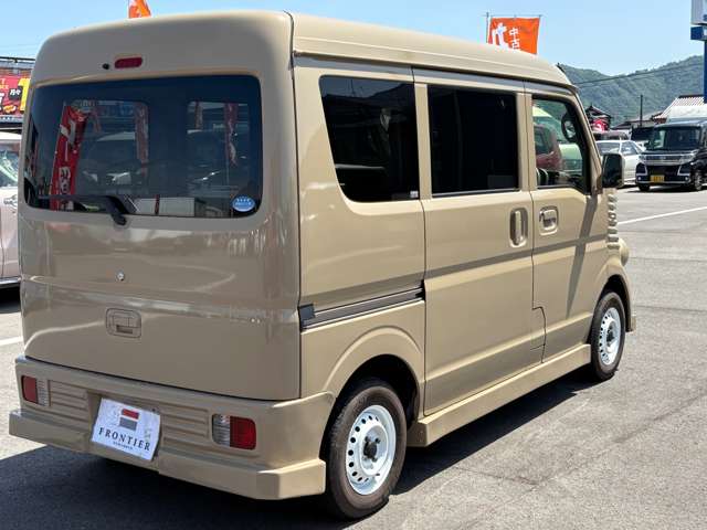 Nissan NV100 Clipper 10