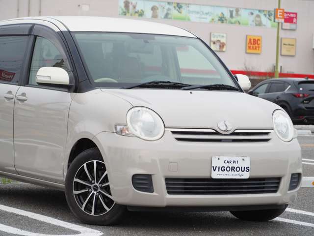 Toyota Sienta 10