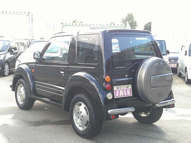 Mitsubishi Pajero Junior 7
