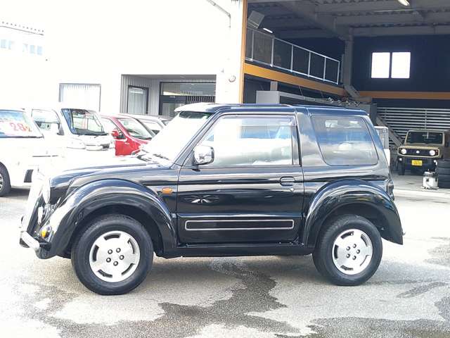 Mitsubishi Pajero Junior 8