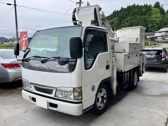 Isuzu Elf 6