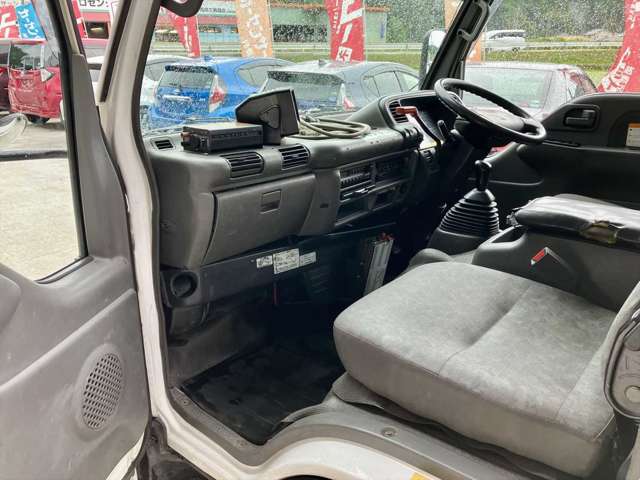 Isuzu Elf 10