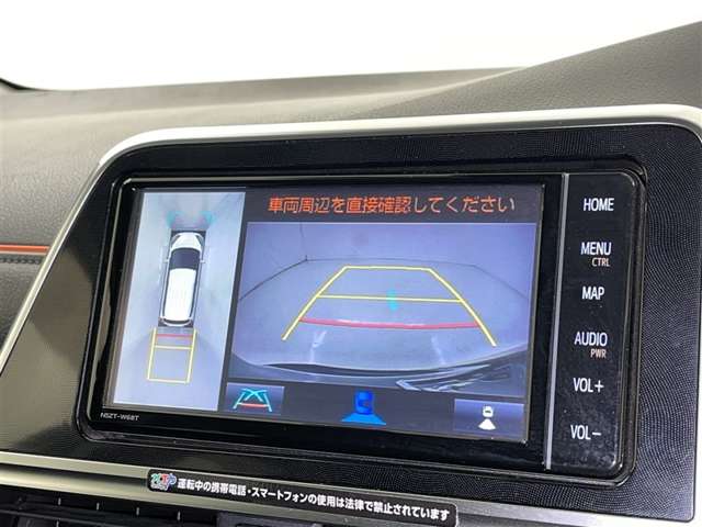 Toyota Sienta 11