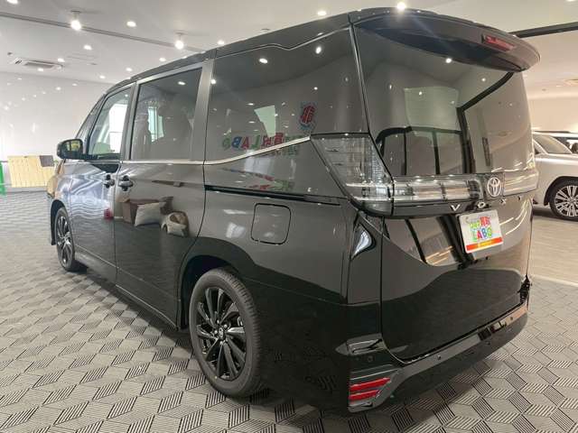 Toyota Voxy 7