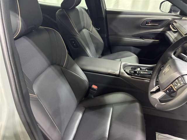 Toyota Crown Crossover 7