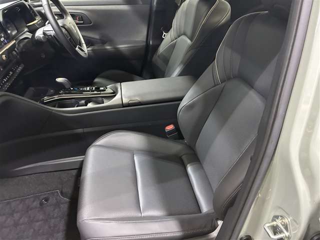 Toyota Crown Crossover 9