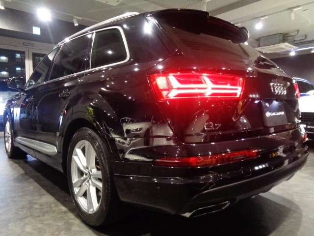 Audi Q7 12
