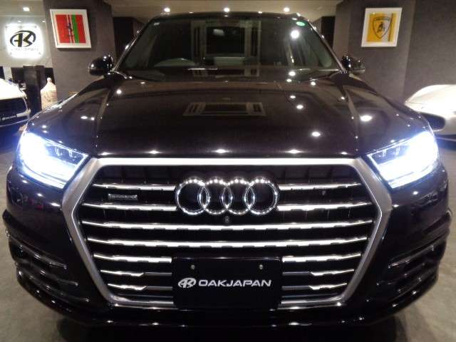 Audi Q7 9