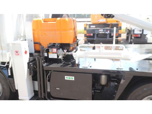 Mitsubishi Fuso Canter 12