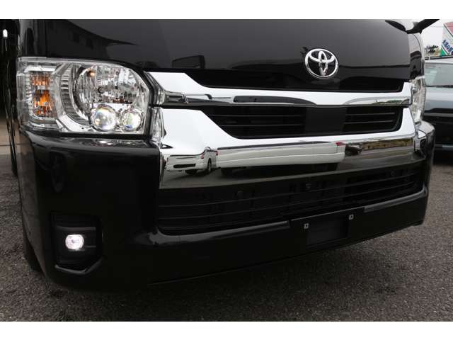 Toyota Hiace 8