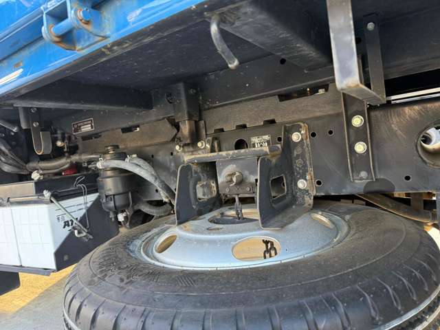 Hino Dutro 7