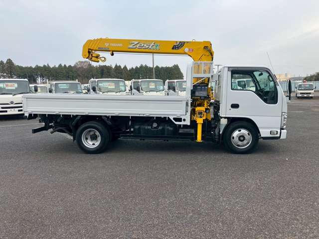Isuzu Elf 4