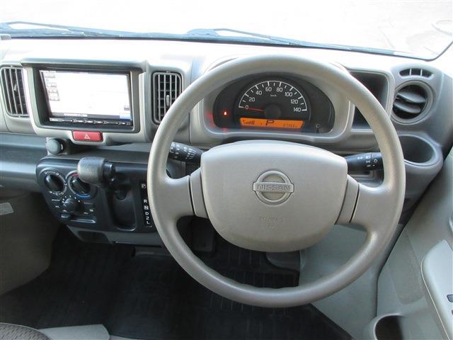 Nissan NV100 Clipper 12