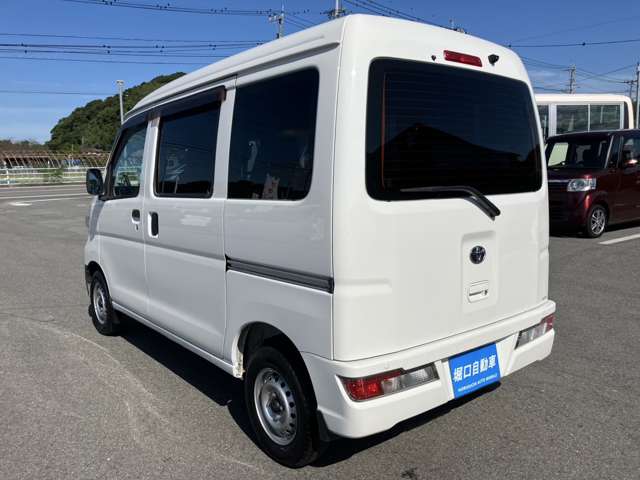 Toyota Pixis Van 4