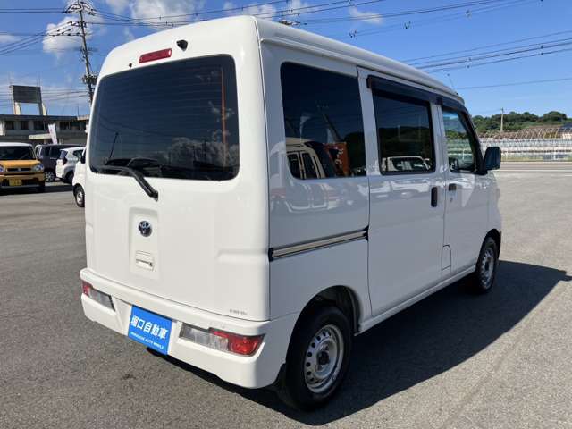 Toyota Pixis Van 8