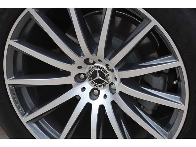 Mercedes-Benz GLS 10