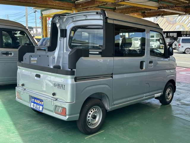 Daihatsu Hijet Deck Van 11
