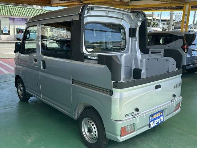 Daihatsu Hijet Deck Van 4
