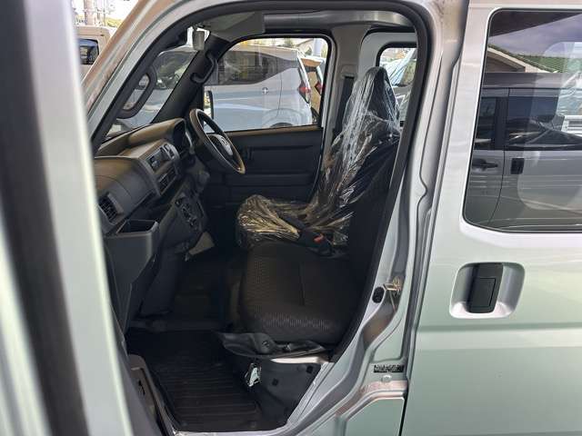 Daihatsu Hijet Deck Van 5