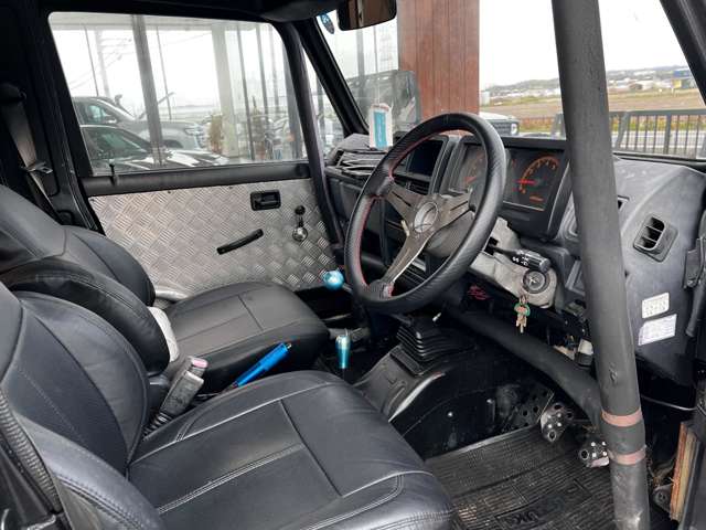 Suzuki Jimny 6