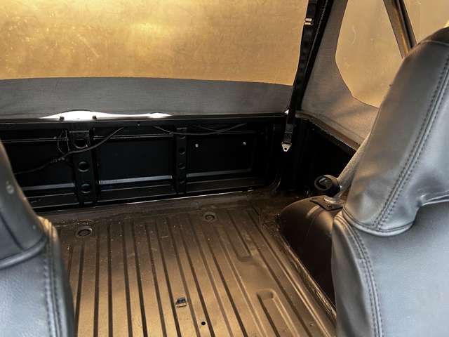 Suzuki Jimny 8