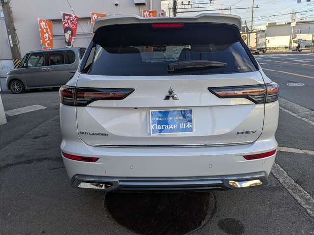 Mitsubishi Outlander 7