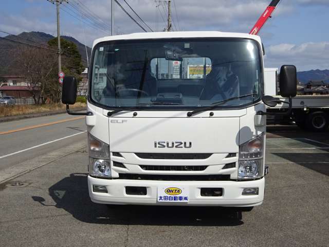 Isuzu Elf 2
