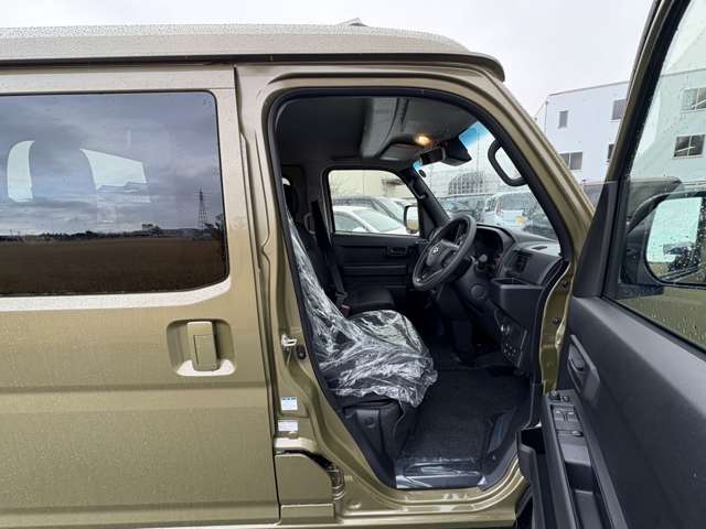 Daihatsu Hijet Deck Van 11