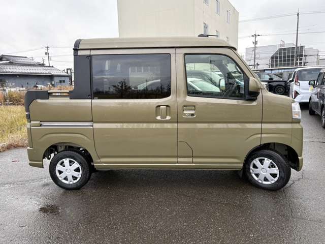 Daihatsu Hijet Deck Van 7