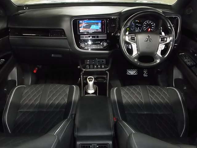 Mitsubishi Outlander PHEV 3