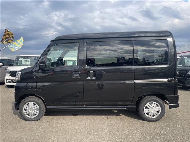 Daihatsu Atrai 11