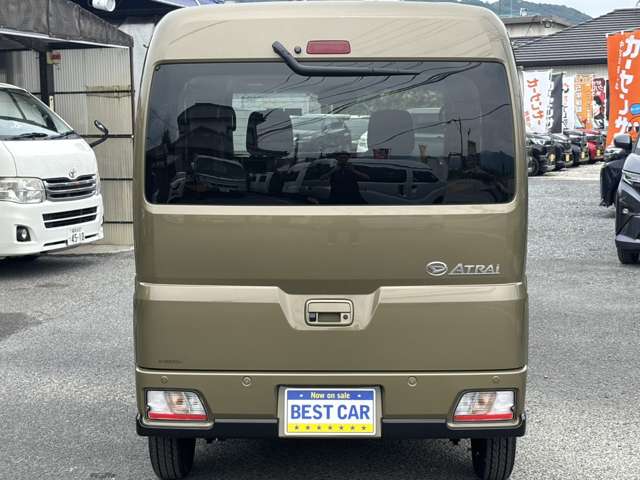 Daihatsu Atrai 7