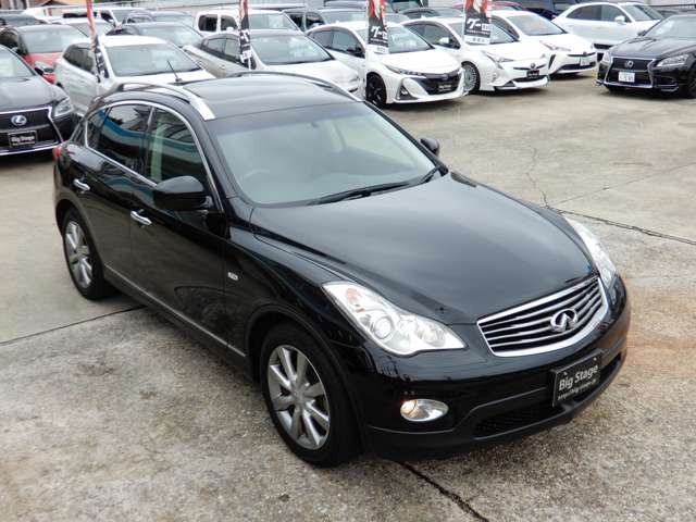 Nissan Skyline Crossover 7