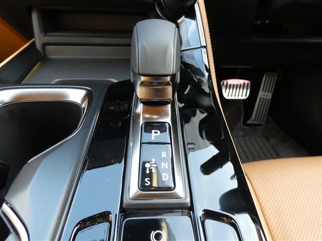 Lexus NX 9