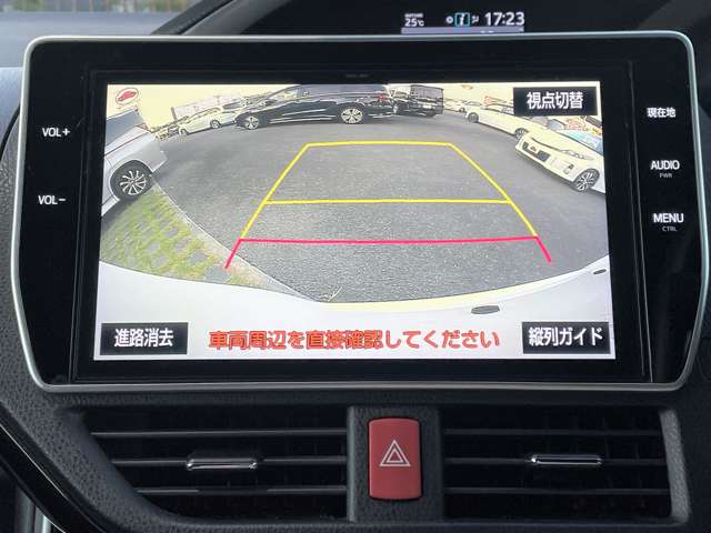 Toyota Voxy 8